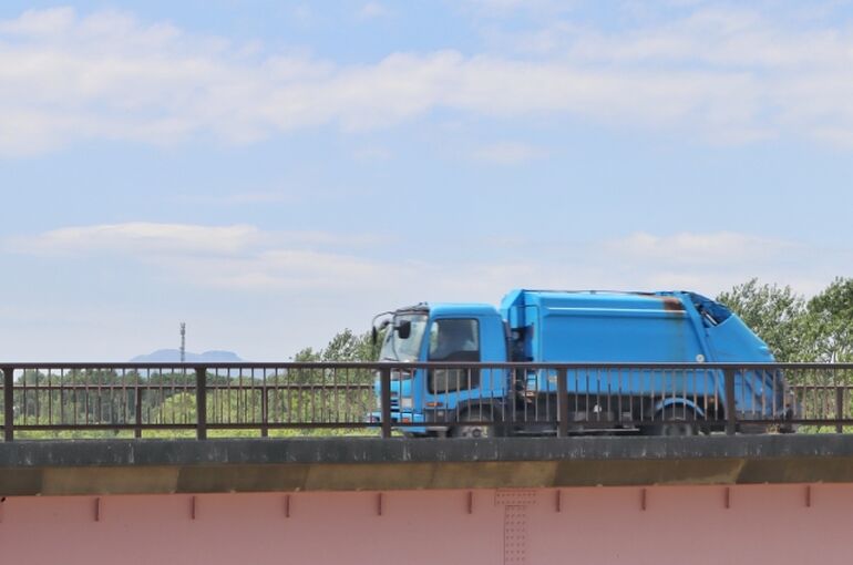 2586353_s